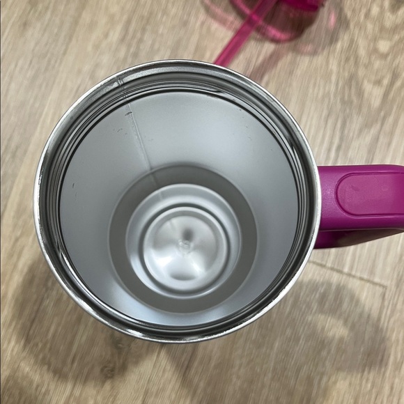 Stanley Cup Limited Edition Valentines Day Tumbler Cup 40 oz Berry Truffle - Picture 9 of 10